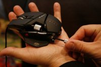 mad-catz-launches-cyborg-rat-gaming-mouse-5.jpg