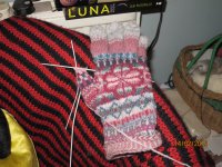 yarn and xmas projecrs 200.JPG