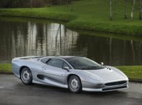 Jaguar-XJ220-1.jpg.cf.jpg