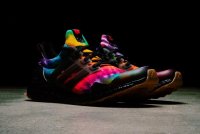 https___hypebeast.com_image_2019_09_nice-kicks-adidas-ultra-boost-woodstock-black-tie-dye-rele...jpg