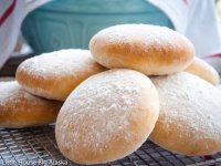 Paul-Hollywood-Floury-Baps-or-Homemade-Hamburger-Buns_-7-720x540.jpg