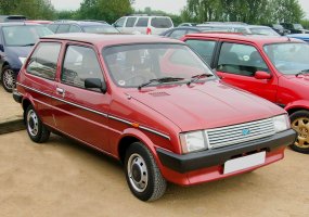 Austin_Metro_Auto_1983.jpg