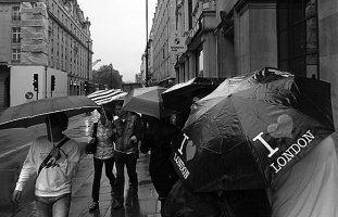 rainy-day-in-summer-london-3.jpg