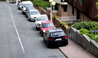 pavement-parking-1150744.jpg