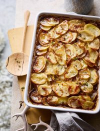 French-onion-potatoes-boulangere.jpg