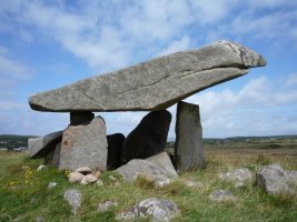 Kilclooney Dolmen.JPG