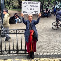 abuela_marcha.jpg