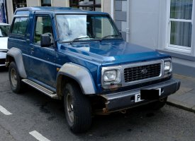 daihatsu_fourtrak.jpg