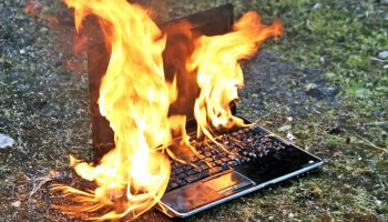 laptop-computer-on-fire_1600.jpg