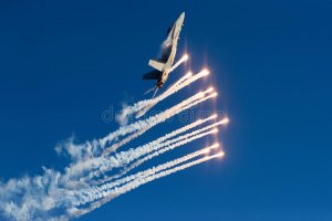 finnish-air-force-hornet-f-shooting-out-flares-helsinki-finland-june-kaivopuisto-show-helsinki...jpg