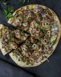 Mushroom-Skull-Pizza-5891_Color-Corrected.jpeg