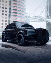 cue-the-ominous-music-as-rolls-royce-cullinan-puts-the-s-in-sinister-utility-vehicle-208661_1.jpg