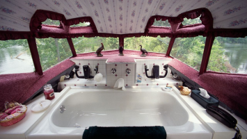 cockpit bath.png