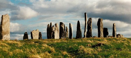 Callanish_standing_stones_1.jpg