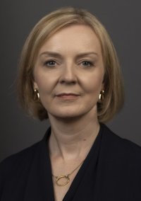 Official_portrait_of_Liz_Truss_(cropped).jpg