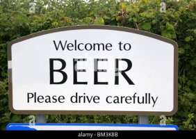 welcome-to-beer-village-sign-devon-england-bm3k8b.jpg