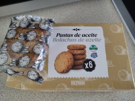 Spanish olive oil biscuits