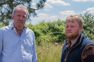 1_EXCLUSIVE-Clarksons-Farm-row-breaks-out-as-Kaleb-Cooper-slams-Jeremy-Clarkson-in-first-look-...jpg