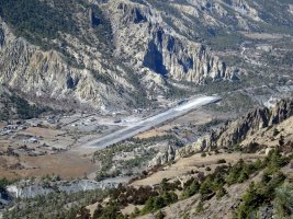 Humde_Airport_Manang.JPG