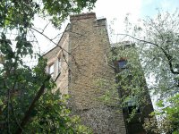 Mansions looking up from back garden.jpg