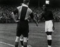 dulwich hamlet v nigeria captains.jpg