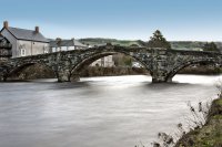 Llanwrst Bridge 3a.jpg