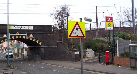 erdington_entranceto_bhamplat_&stationrdbridge.jpg