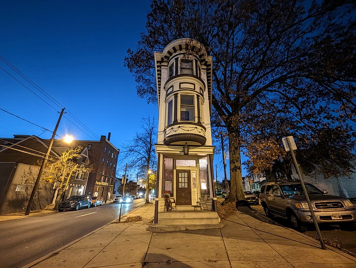 In photos: Lancaster, Pennsylvania - architecture, street scenes and a great bar