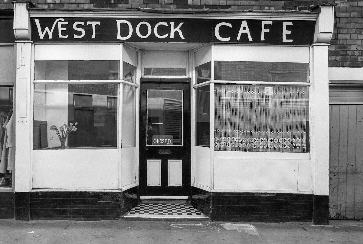 West Dock Cafe, West Dock Ave, Hull, 1981