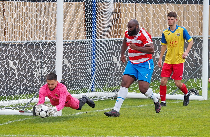 In photos: Peckham Town have to settle for one point after late Tenterden Town equaliser, Sat 27th April 2024