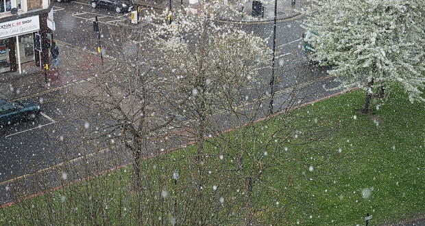 april-snow-brixton-01.jpg