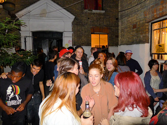 clifton-mansions-squat-party-34.jpg