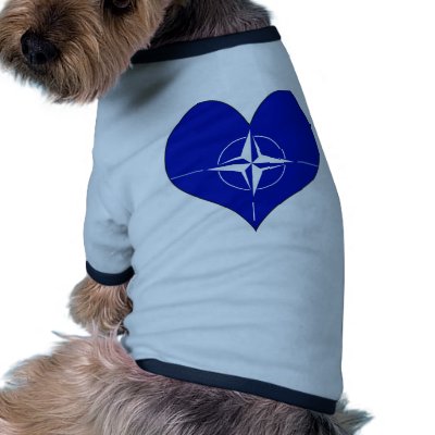 i_love_nato_dog_shirt-p15510626926888722422l08_400.jpg