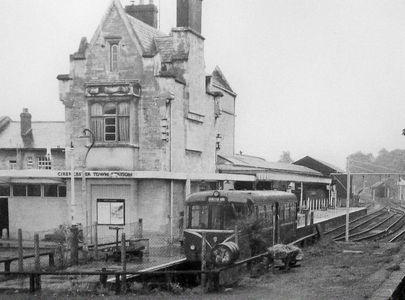 cirencester-town-railway-station-18.jpg