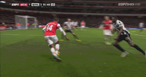 exciting_soccer_action_in_gifs_03099_005.gif