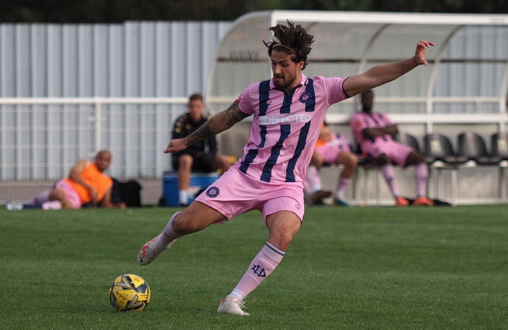 Chesham FC 2-1 Dulwich Hamlet - extra photos and match video highlights, Sat 30th September 2023