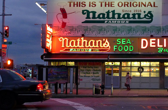 nathans-delicatessen-coney-island-04.jpg