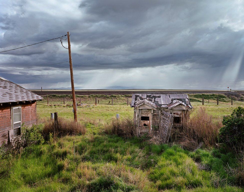 _96562308_clearingstormmedicinebowwyoming.jpg