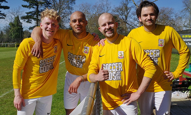 In photos: Peckham Town 3-0 Richmond Park, Sat 17th April 2021