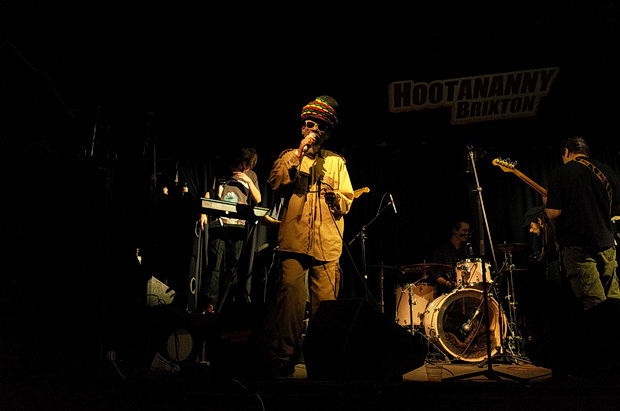 brixton-hootananny-review-01.jpg