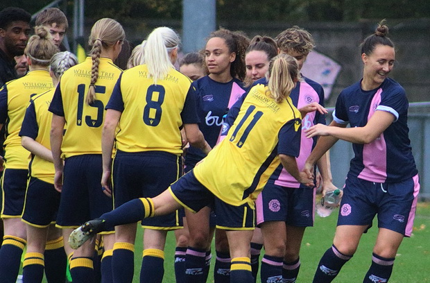 dhfc-women-2-0-eastbourne-town-02.jpg