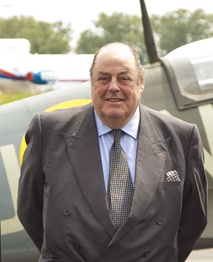 Nicholas_Soames_in_Prague_%281%29.jpg