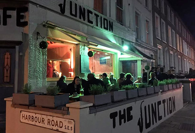 junction-bar-coldharbour-lane.jpg