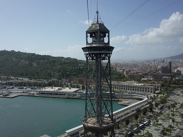 barcelona-port-cable-car-21.jpg