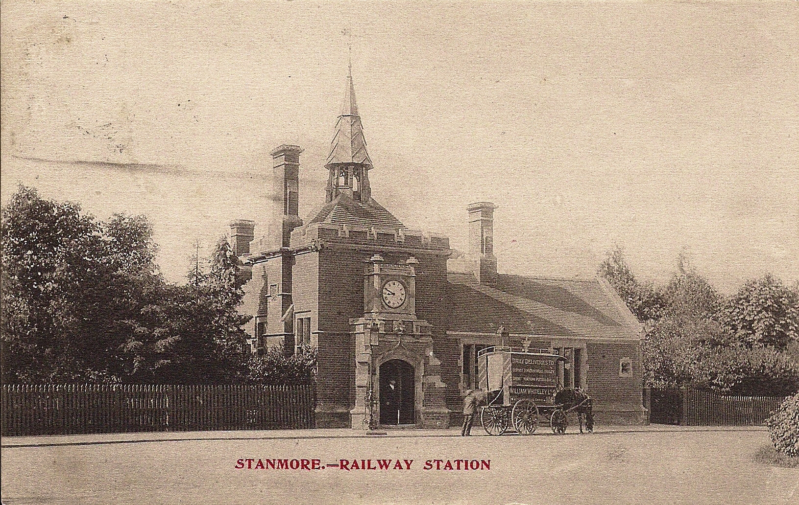 Stanmore_Village_railway_station.jpg