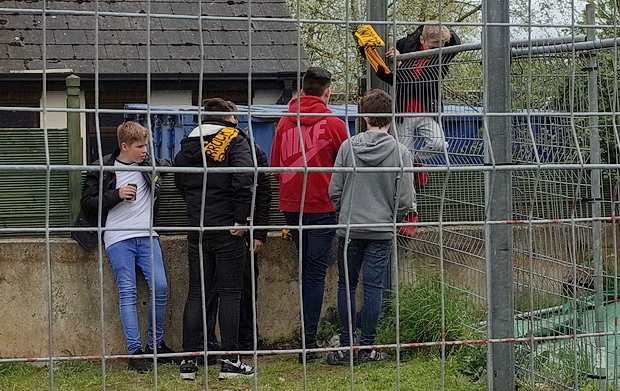 Huge travelling support sees Dulwich Hamlet lose play off final in East Thurock, Bank Holiday Monday 2nd May