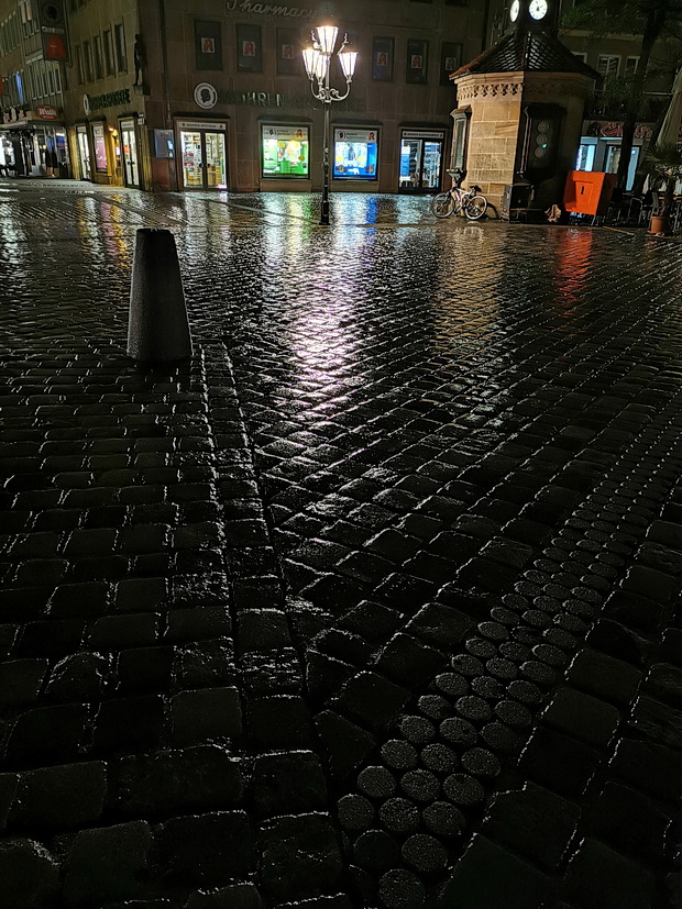 nuremburg-night-rain-08.jpg