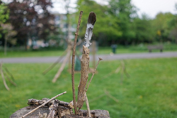 The temporary twig and branch sculptures of Ruskin Park - in photos