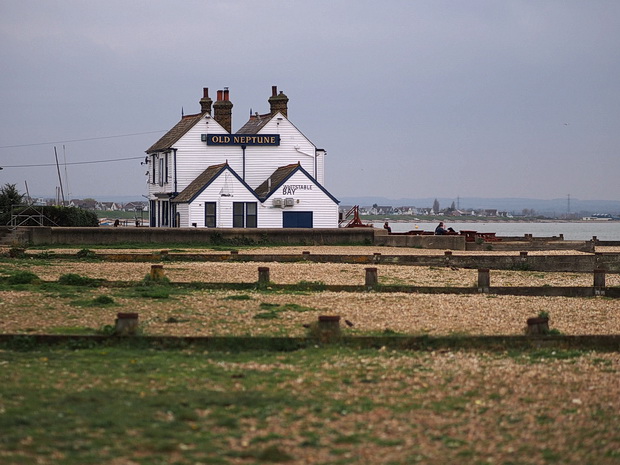 whitstable-shops-pubs-high-street-01.jpg