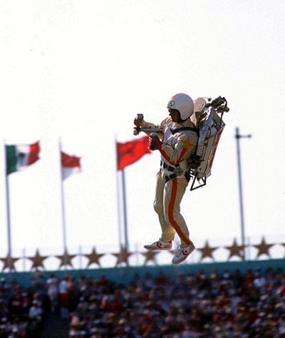 Jetpack-man-at-1984-LA-Ol-009.jpg